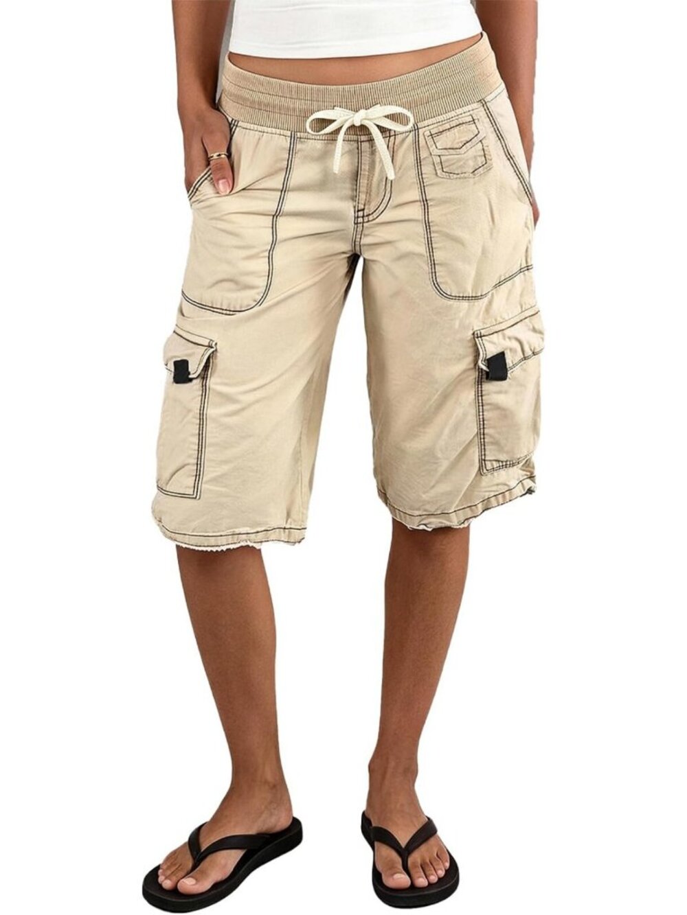 Stylish Mid Rise Contrast Bermuda Shorts for Women - Comfortable Elastic Fit